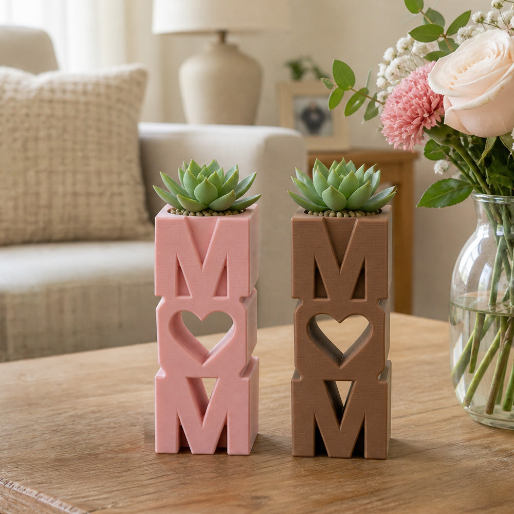 MOM Planter Pot with Heart – Small Succulent Plant Holder